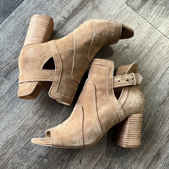 Joe’s Jeans suede peep-toe booties - Picture 3 of 7